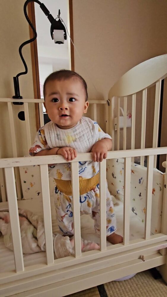 ベビーサークルの形にしたベビーベッド